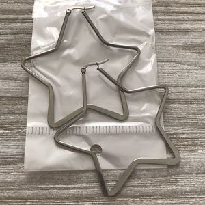 Silver stars earrings brand new